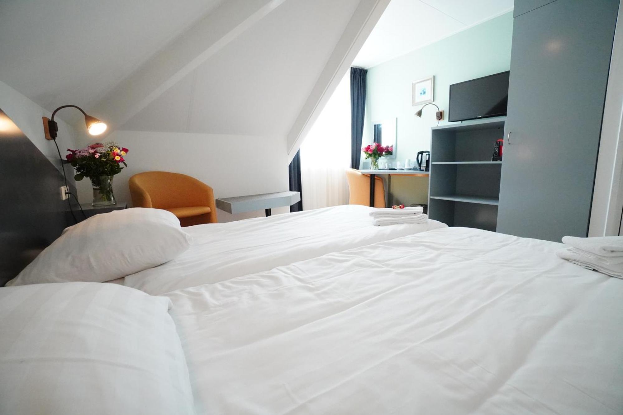 Hotel Den Burg - Digital Access Habitación foto