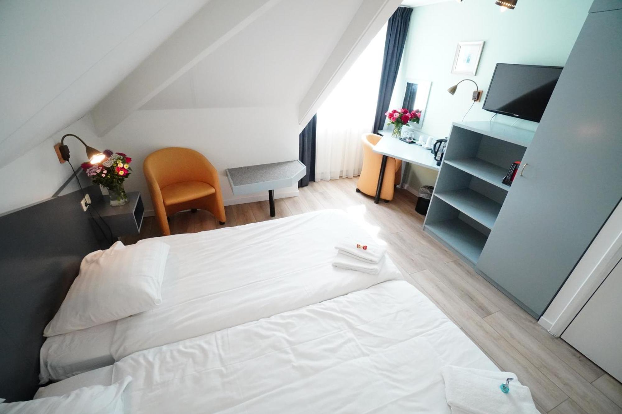 Hotel Den Burg - Digital Access Habitación foto